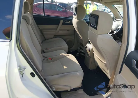 2012 Toyota Highlander Base V6 z USA, uszkodzony, nr VIN 5TDZK3EH9CS060913